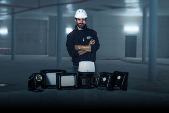 Projecteurs de chantier compatibles avec différentes batteries 18V : Multi Battery 18V System de brennenstuhl® et le 18V System de Bosch Professional